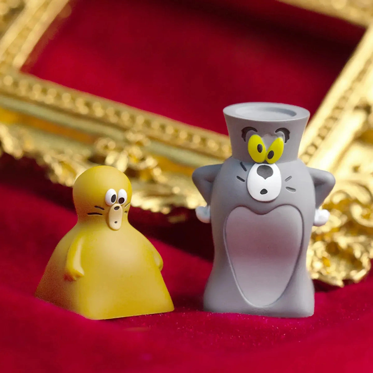 Quirky Cat and Mouse Resin Artisan Keycap for Mechanical Keyboards