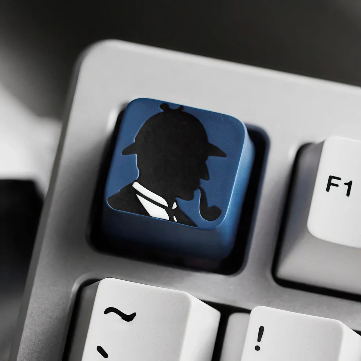 Sherlock Holmes Silhouette Artisan Keycap for Mechanical Keyboards